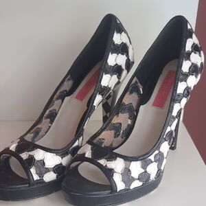 Stylish Black and White Peep-Toe Heels